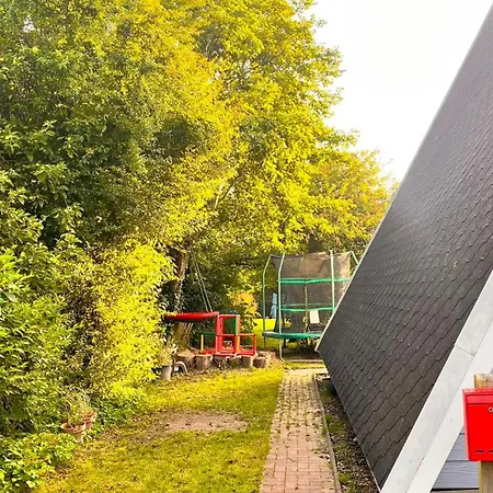 Blaue Haus In Friedrichskoog-spitze